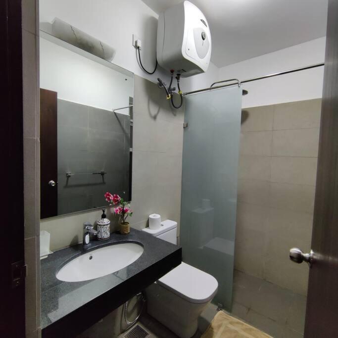Modern Apartment In Close Proximity To The Beach 콜롬보 외부 사진